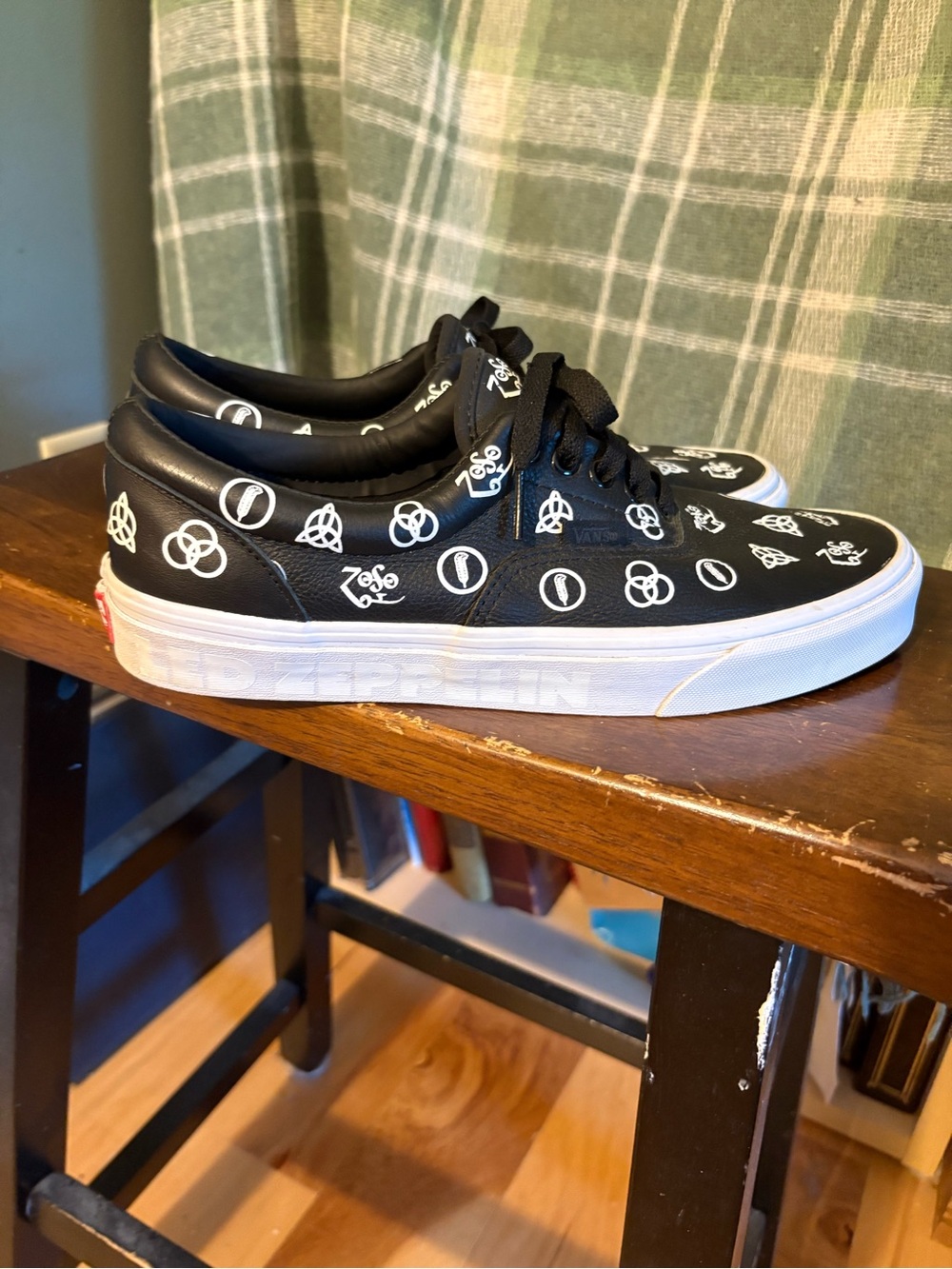 Vans Era x Led Zeppelin 50th anniversary leather low tops M 9.5 W 11 - Picture 2 of 8